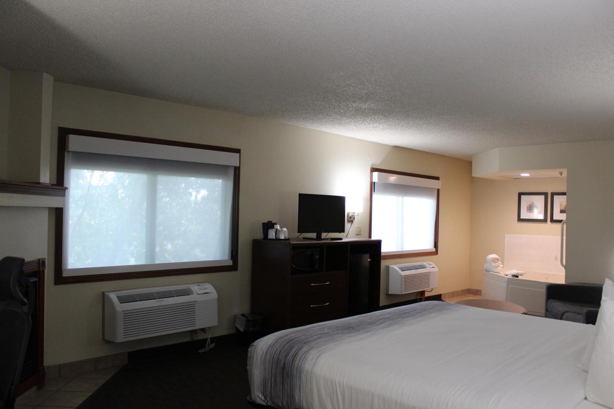 Americinn By Wyndham Windsor Ft. Collins Форт Колинс Екстериор снимка