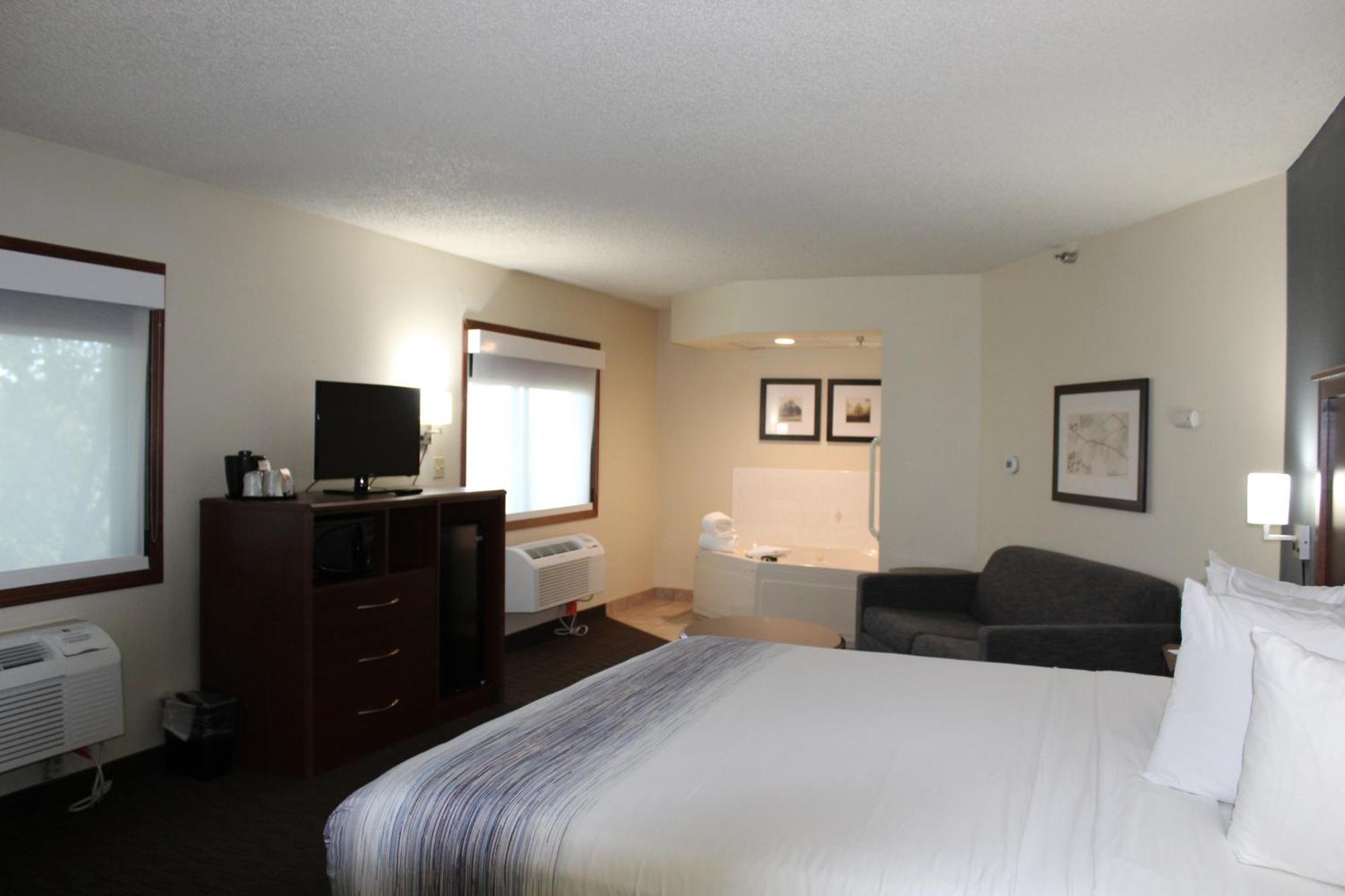 Americinn By Wyndham Windsor Ft. Collins Форт Колинс Екстериор снимка